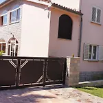 House Maric